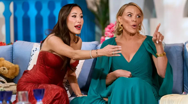 Peacock's next growth bet: selling subscriptions for other streamers