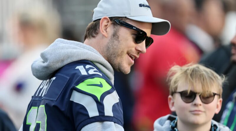 Photos: See Biggest Celebrities Attending Super Bowl LX