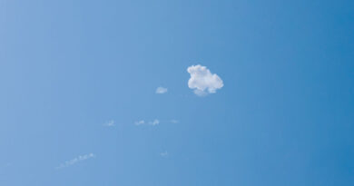 Russia suspends flights to Iran and Israel