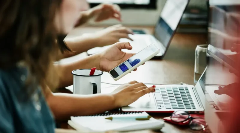 Salesforce exec shares the advice he gives entry-level talent: 'Hard isn't necessarily bad.'