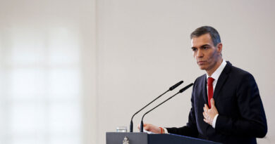 Spain to ban social media access for children under 16