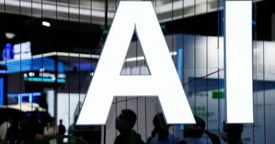 The author of a viral AI report warns that blue-collar jobs won't be safe from an AI-driven recession