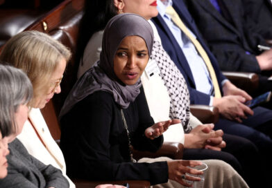 Trump says Muslim lawmakers Omar, Tlaib should be removed from US after speech clash