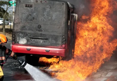 US tourists in Mexico's Puerto Vallarta told to 'shelter in place' as cartel violence erupts