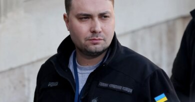 Ukraine team heads for Geneva talks as Moscow, Kyiv build military pressure