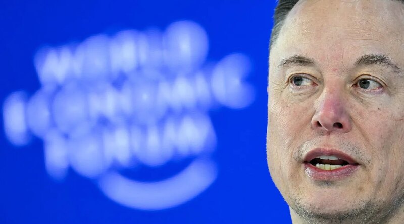 With co-founders leaving and an IPO looming, Elon Musk turns talk to the moon | TechCrunch