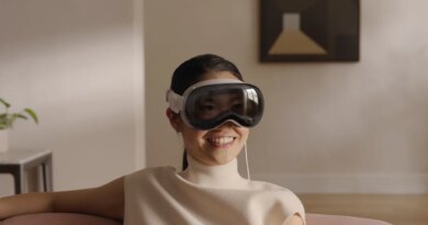 Apple Vision Pro EyeSight