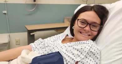 A 20-year-old woman had waves of stomach pain for months. She was eventually diagnosed with stage 2 colon cancer.