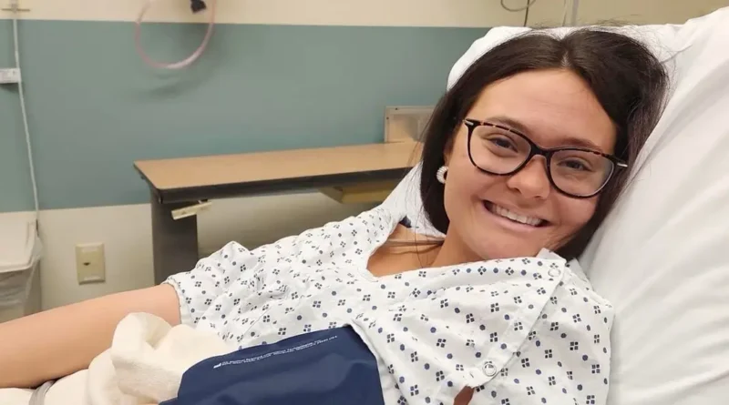 A 20-year-old woman had waves of stomach pain for months. She was eventually diagnosed with stage 2 colon cancer.