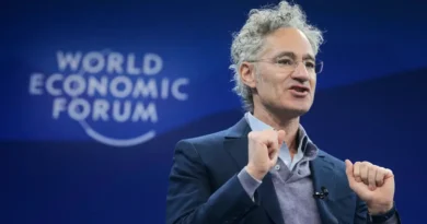 Alex Karp says AI is bad news for 'humanities-trained, largely Democratic voters'