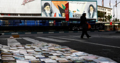 Analysis-One month into Iran war, only hard choices for Trump