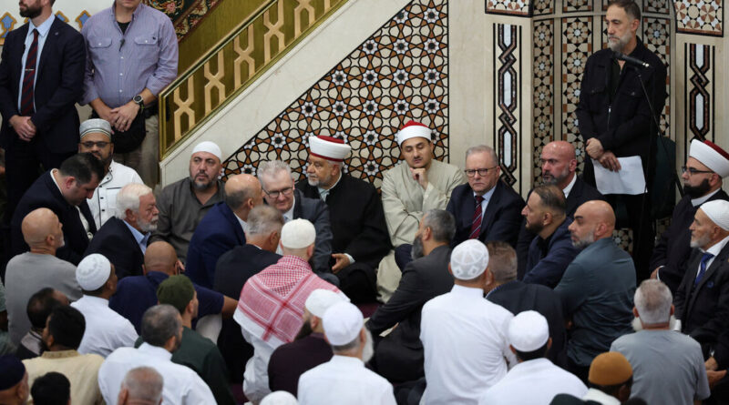 Australian mosque protesters heckle PM Albanese over Israel stance