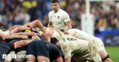 Ben Youngs scoring a try for England