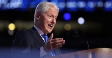 Bill Clinton says he can only remember sending 2 emails in his life