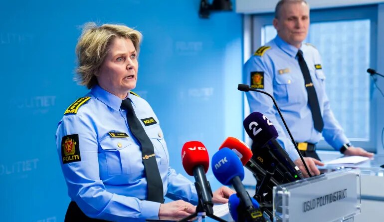 Grete Lien Metlid (L), head of the police's Joint Unit for Operational Service, and Frode Larsen, head of the Joint Unit for Investigation and Intelligence, give a press conference in connection with an explosion at the US Embassy in Oslo, on March 8, 2026.
