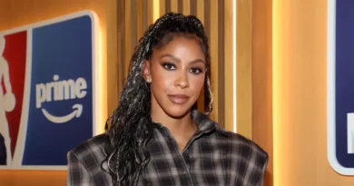 Candace Parker says one habit helps her handle hectic mornings as a mom of 3