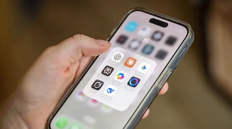 Claude hits No. 1 on App Store as ChatGPT users defect in show of support for Anthropic's Pentagon stance