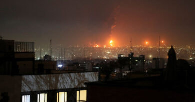 Combatants in Mideast war trade more air strikes as Iran clamps down on dissent