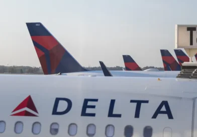 Delta Air Lines suspends perks for Congress members, citing government shutdown