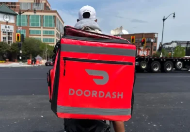 DoorDash is giving drivers gas 'relief payments' as prices at the pump near $4 a gallon