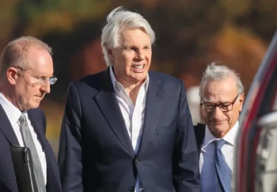 Ex-CEO of Abercrombie & Fitch was recorded on prison tape saying doctors 'better find me incompetent'
