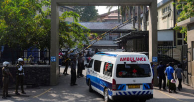 Factbox-Iranian warship sunk by US torpedo participated in Indian drill