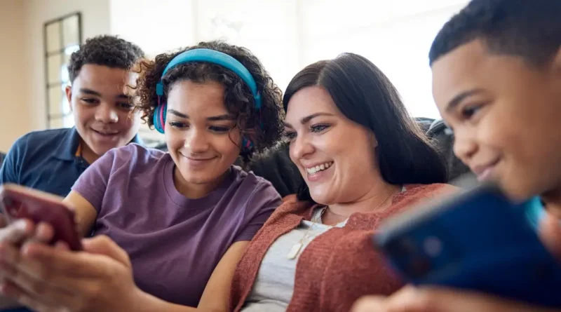 Here are 3 big ways that parents and youth differ on AI