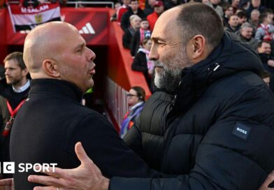 Tottenham interim boss Igor Tudor hugs the real Arne Slot before their Premier League fixture