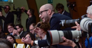 During a press conference organized by the National Council of the Order of Journalists at the Chamber of Deputies, Fanpage director Francesco Cancellato asks the Prime Minister Giorgia Meloni about the wiretapping case involving himself, other journalists and activists.