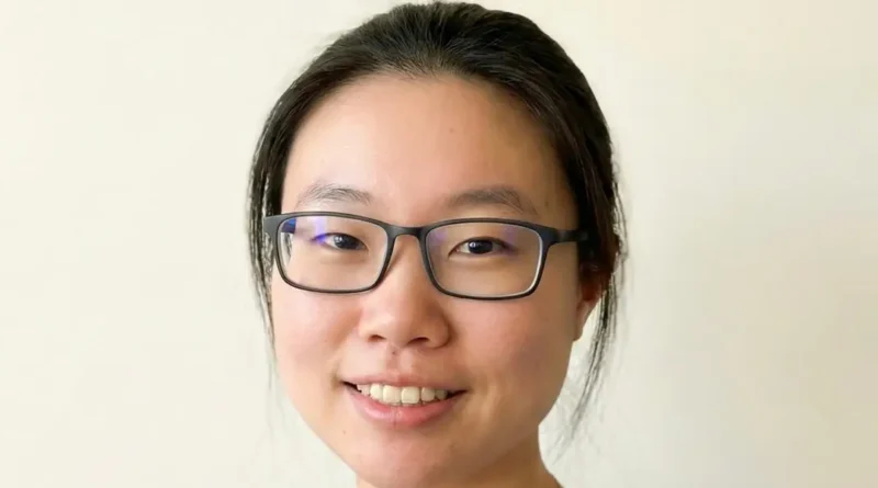 I'm an Amazon tech lead who got promoted by building AI products. Here are my top vibe coding tips.