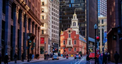 I've lived in the Boston area for 14 years. Here are 5 things that live up to the hype and 2 I tell first-timers to skip.