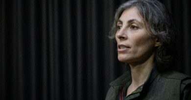 Kurdish rebels say ready to resist Iran, await uprising