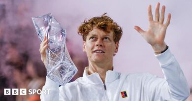 Jannik Sinner celebrates winning the Miami Open