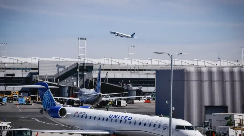 Newark flights halted after smoke forces control tower evacuation