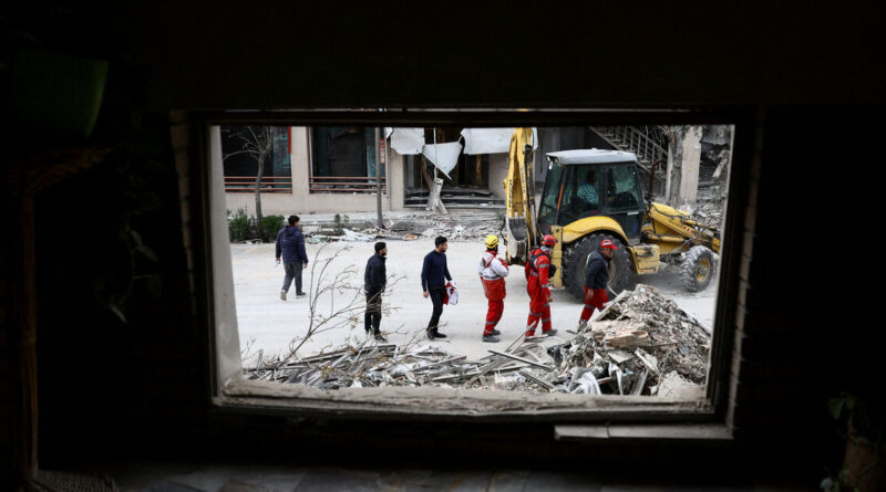 Pakistan prepares to host peace talks as Iran accuses US of ground assault plans