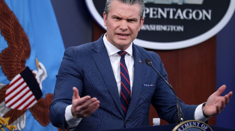 Pentagon limits info, clashes with press over Iran