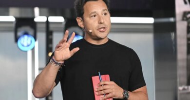 Shopify is preparing for AI shopping agents to change everything, exec says | TechCrunch