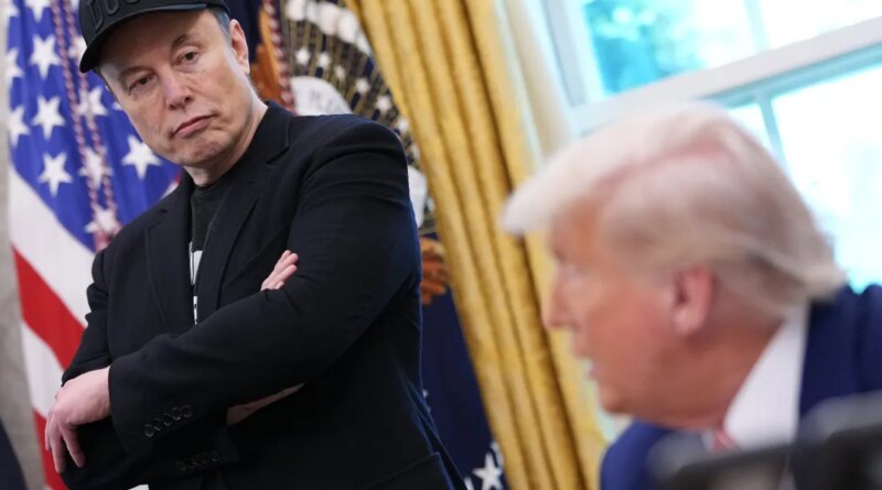 The White House snubs Elon Musk's offer to cover TSA salaries as airport miseries hit record levels | Fortune