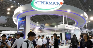 Three charged in the US with smuggling AI chips into China