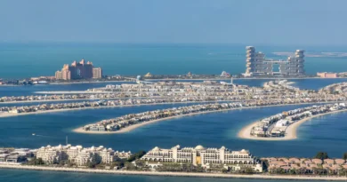 Travellers stranded in the Middle East are racking up mounting bills: 'That's a lot of money we were not intending to spend'