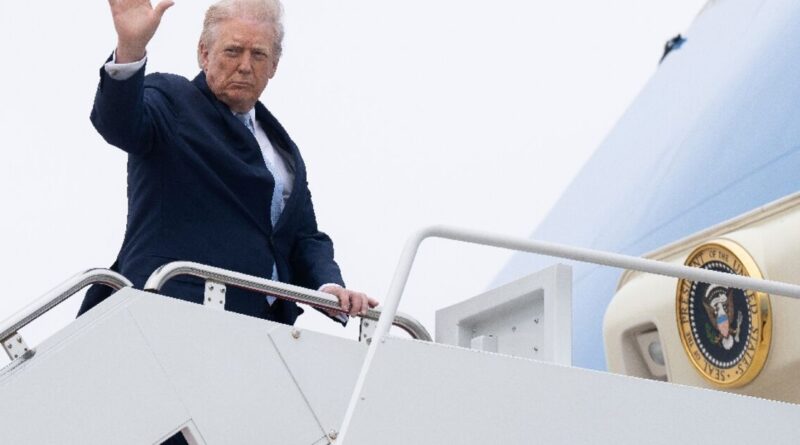 Trump sees 'regime change' in surprise Iran talks