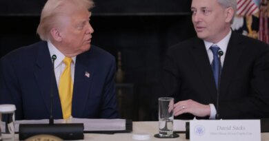 Trump's AI czar calls for U.S. to 'get out' of war and warns Iran has a 'dead man's switch' that could render Gulf states almost uninhabitable | Fortune