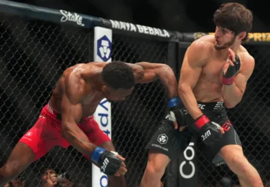 Movsar Evloev and Lerone Murphy in action.