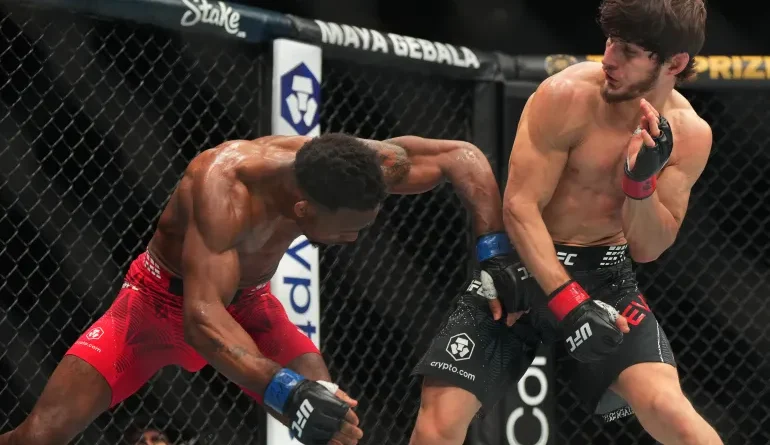 Movsar Evloev and Lerone Murphy in action.