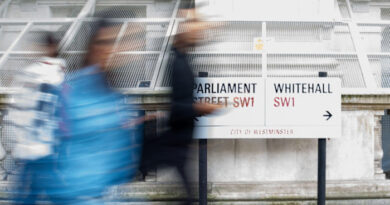 UK government does not know what it spends on consultants, say MPs