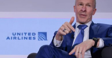 United Airlines plans for oil hitting $175 a barrel and staying above $100 next year as industry faces worst shock since COVID | Fortune