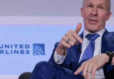 United Airlines plans for oil hitting $175 a barrel and staying above $100 next year as industry faces worst shock since COVID | Fortune