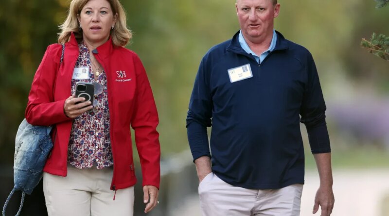 Warren Buffett's successor is all-in on the company: He will spend his entire after-tax salary of $15M buying Berkshire Hathaway stock | Fortune