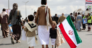 Yemen's Houthis ready to join Iran war if needed, raising new shipping risk