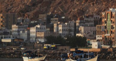 Yemeni ports face shipping fee hike amid Iran conflict